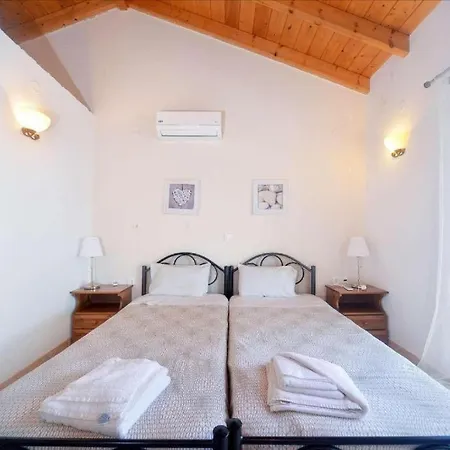Levrecchio Longos (Paxos)